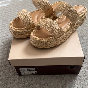 Oasis Society Marley Women's Tan Woven Platform Sandals